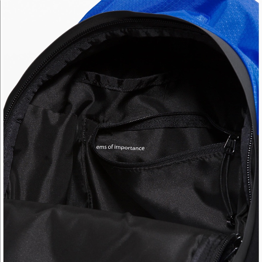 NWT last one❤️Lululemon Fast & Free Backpack - Picture 10 of 16